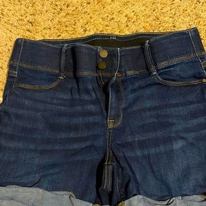 Apt 9 size 12 shorts. Worn once or twice.